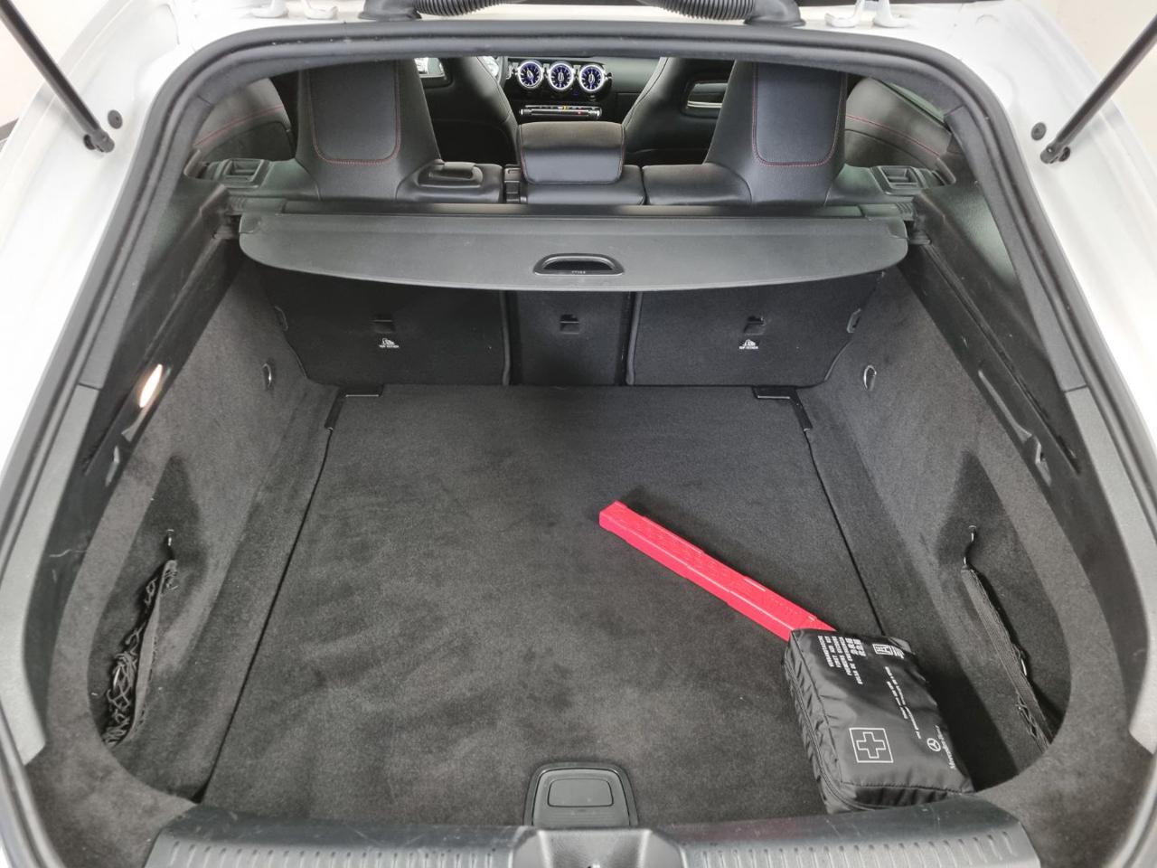 MERCEDES-BENZ CLA 200 d Automatic Shooting Brake Premium - 16