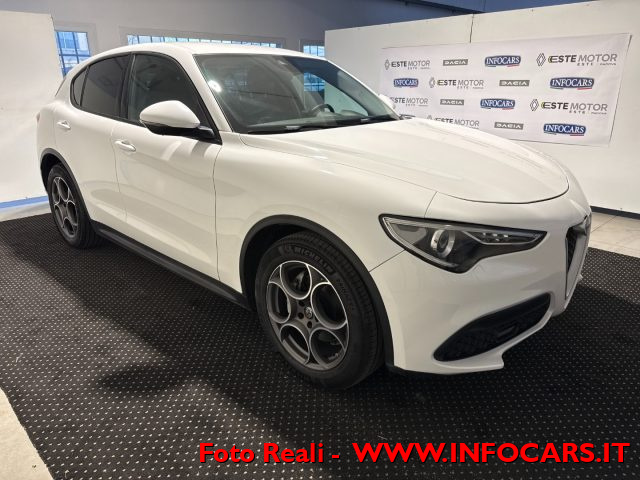 ALFA ROMEO Stelvio Bianco pastello