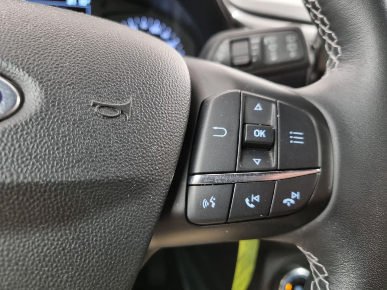 FORD Fiesta Active 1.0 Ecoboost 95 CV - 23