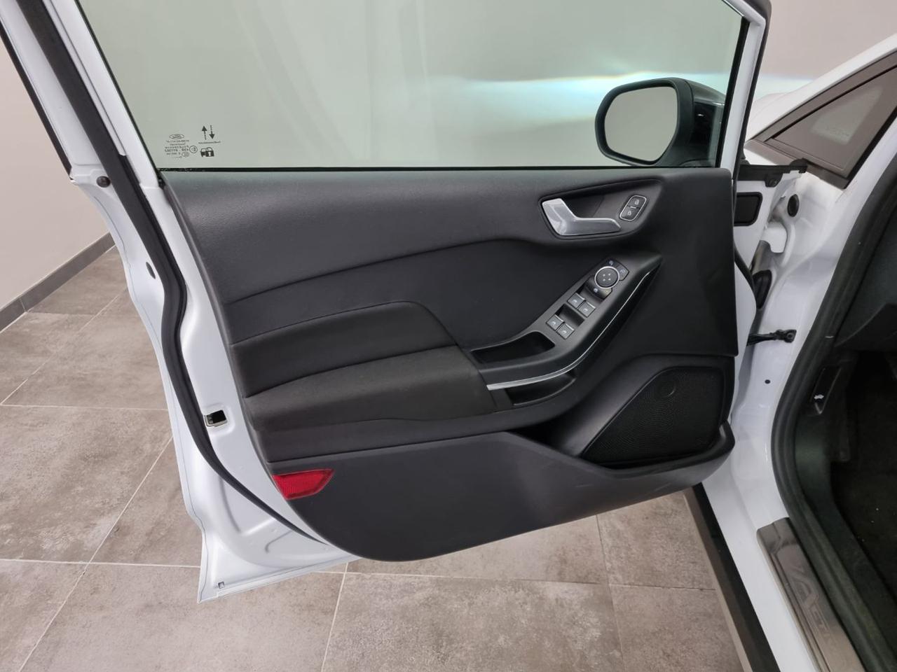 FORD Fiesta Active 1.0 Ecoboost 95 CV - 22