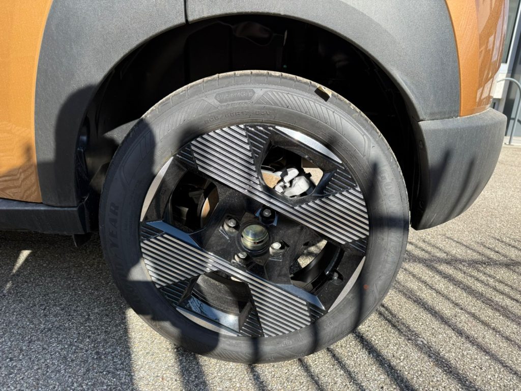 FIAT Grande Panda 1.2 Hybrid S&S La Prima - 8