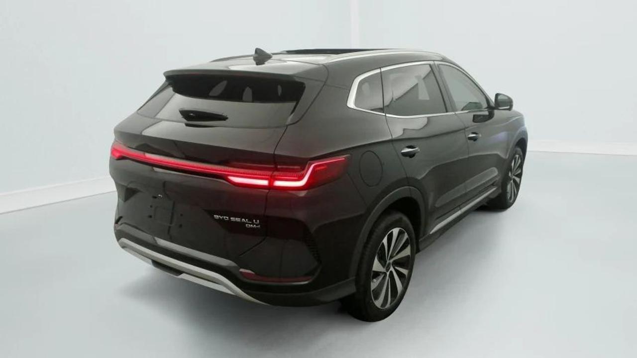 BYD Seal U DM-i 1.5 218 CV PHEV Comfort - 12