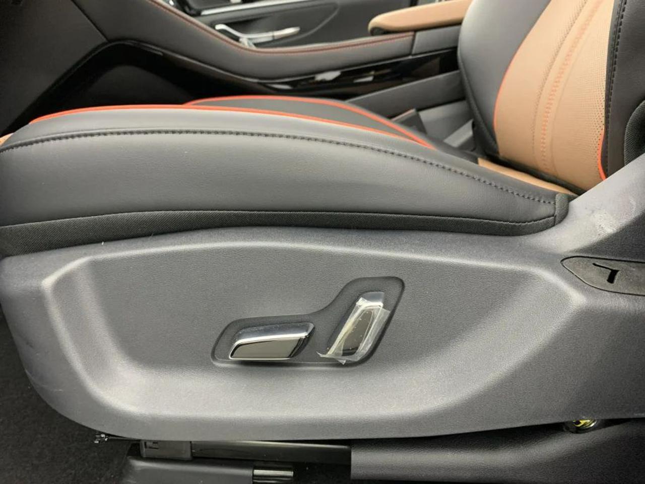 BYD Seal U DM-i 1.5 218 CV PHEV Comfort - 14