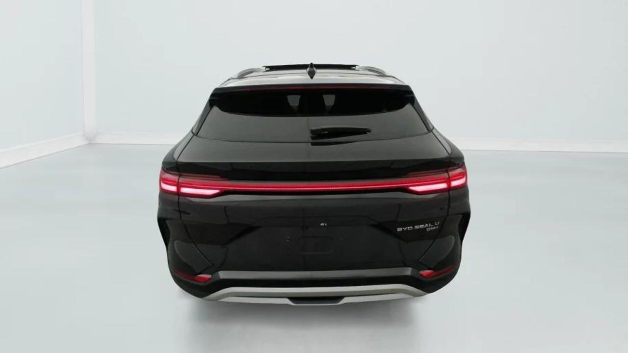 BYD Seal U DM-i 1.5 218 CV PHEV Comfort - 8