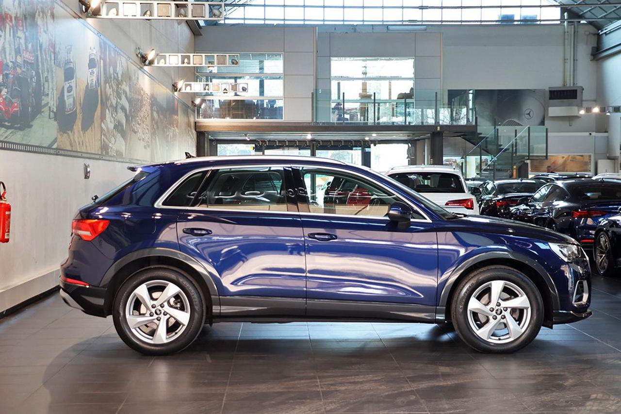 AUDI Q3 35 TDI Quattro S-Tronic Business Advanced - 2