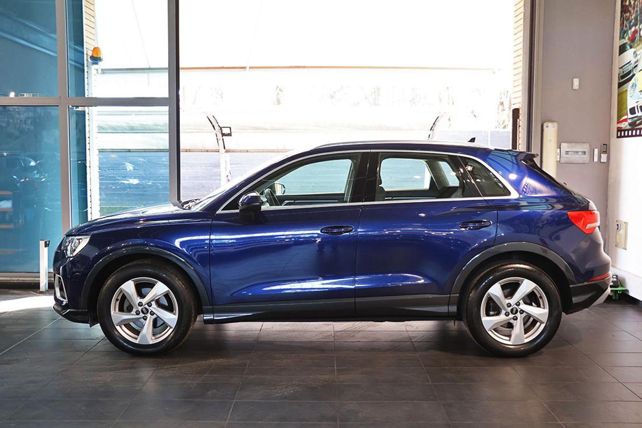 AUDI Q3 35 TDI Quattro S-Tronic Business Advanced - 3