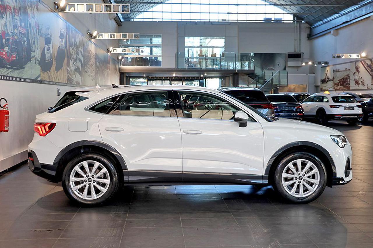 AUDI Q3 35 TFSI Sportback S-Tronic Business Plus - 2