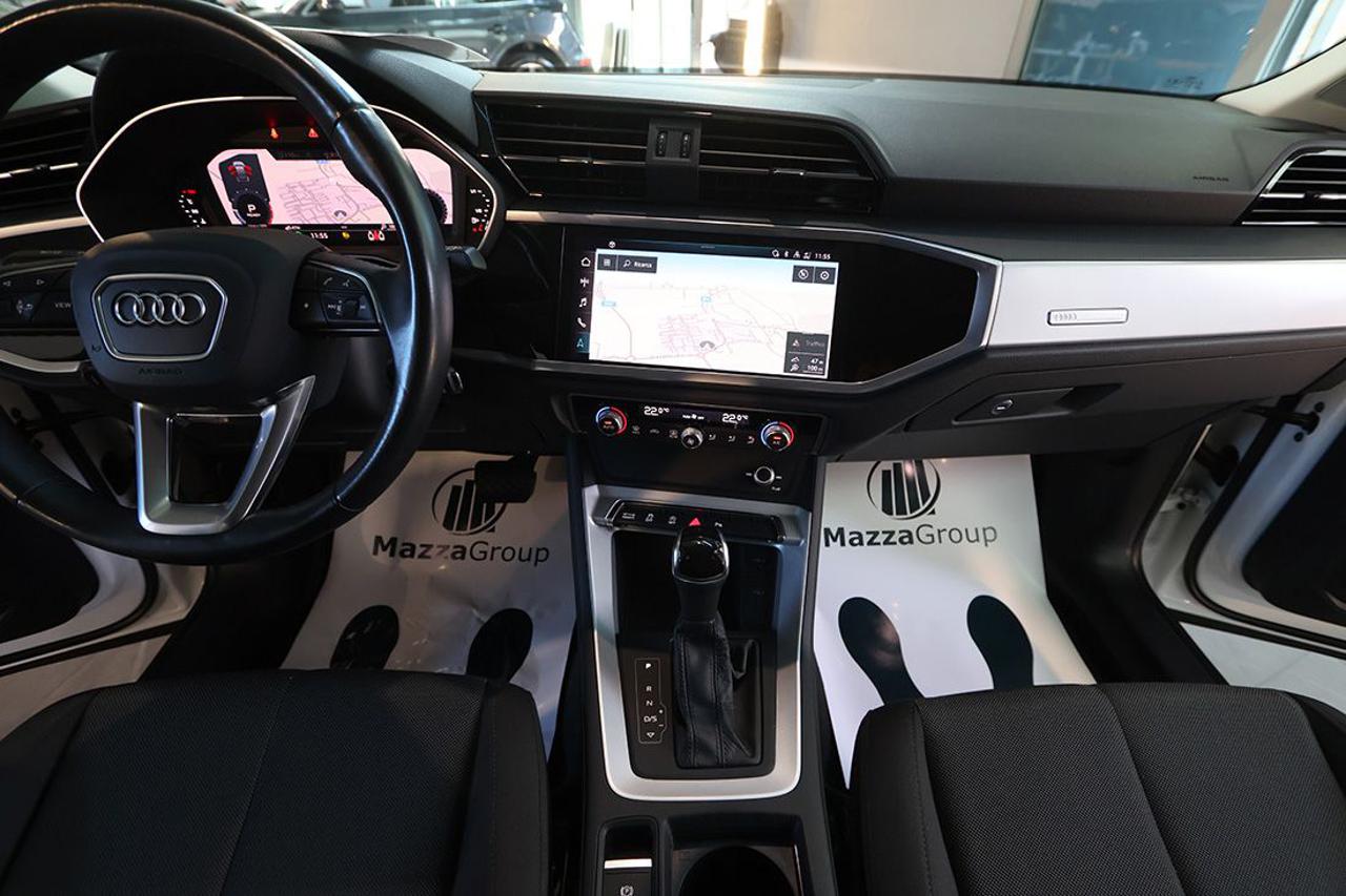 AUDI Q3 35 TFSI Sportback S-Tronic Business Plus - 32