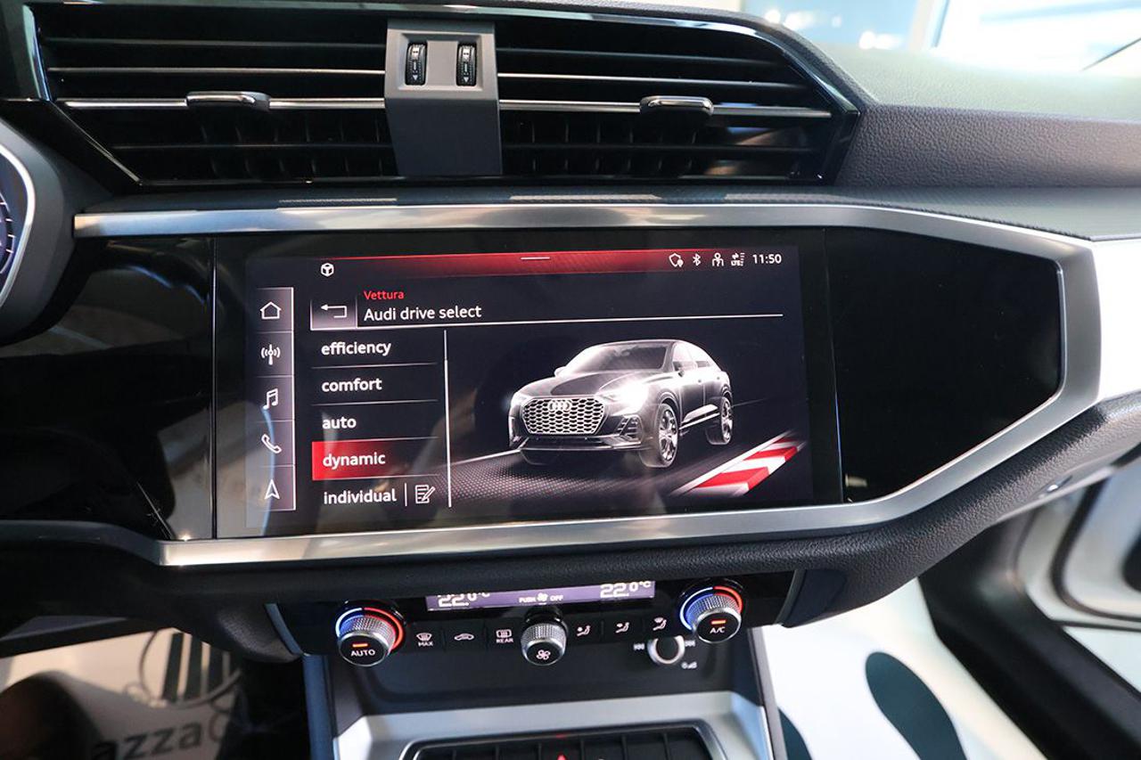 AUDI Q3 35 TFSI Sportback S-Tronic Business Plus - 25