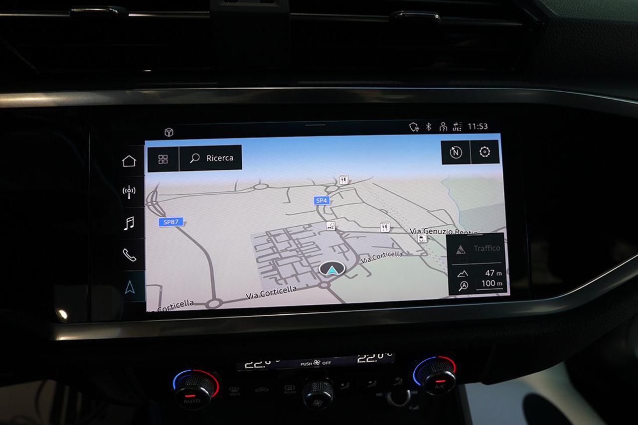 AUDI Q3 35 TFSI Sportback S-Tronic Business Plus - 23