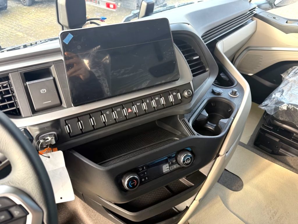 IVECO S-WAY 500 T/P EU6 Km 0 INTARDER FULL OPTIONAL - 12