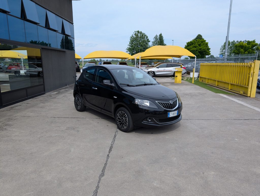 LANCIA Ypsilon 1.0 FireFly 5p S&S Hybrid Platino OK NEOPATENTATI - 3
