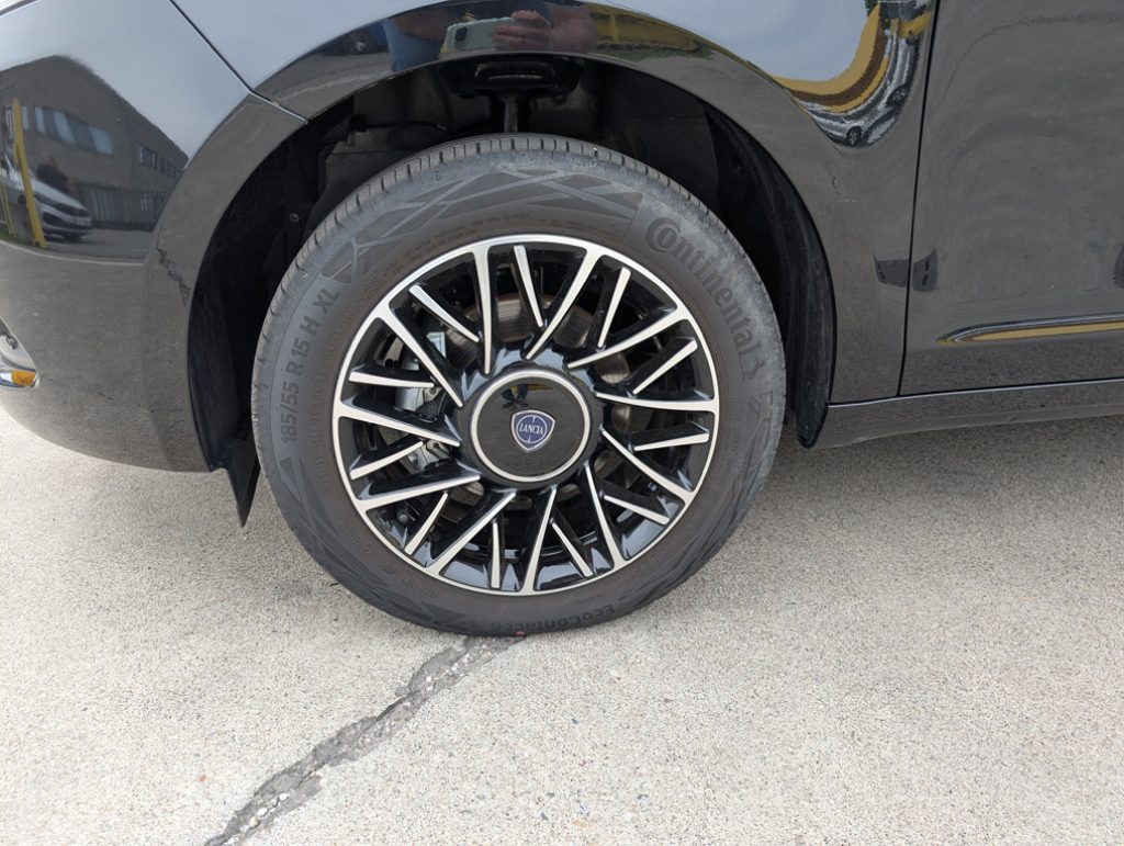 LANCIA Ypsilon 1.0 FireFly 5p S&S Hybrid Platino OK NEOPATENTATI - 8