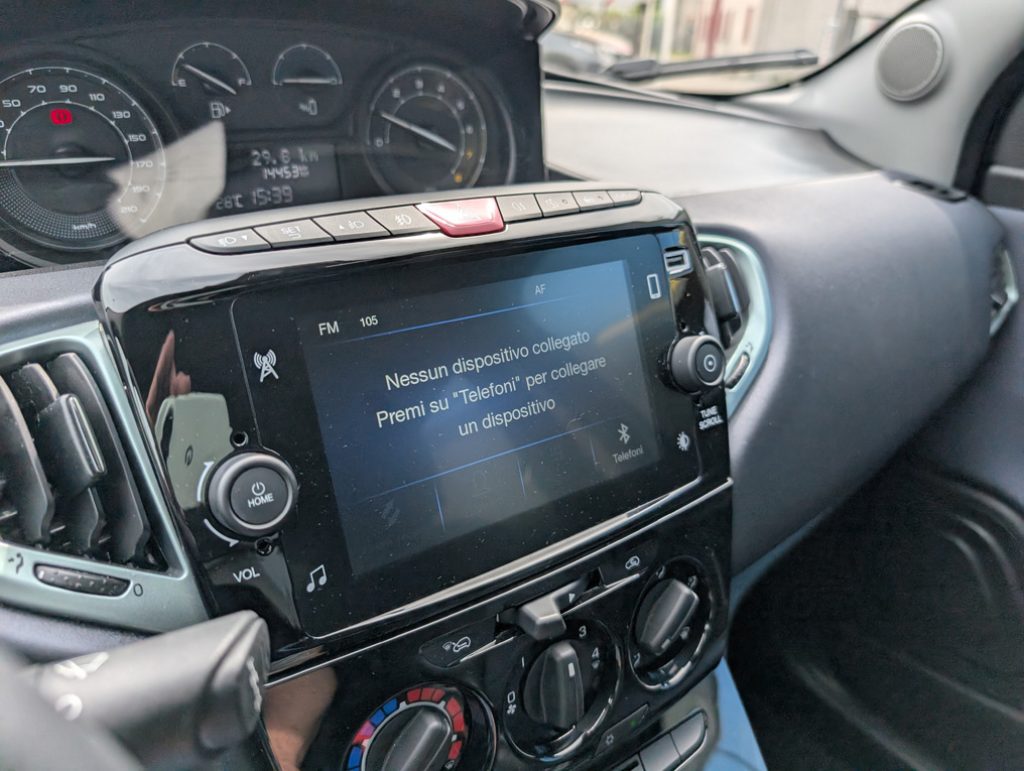 LANCIA Ypsilon 1.0 FireFly 5p S&S Hybrid Platino OK NEOPATENTATI - 16