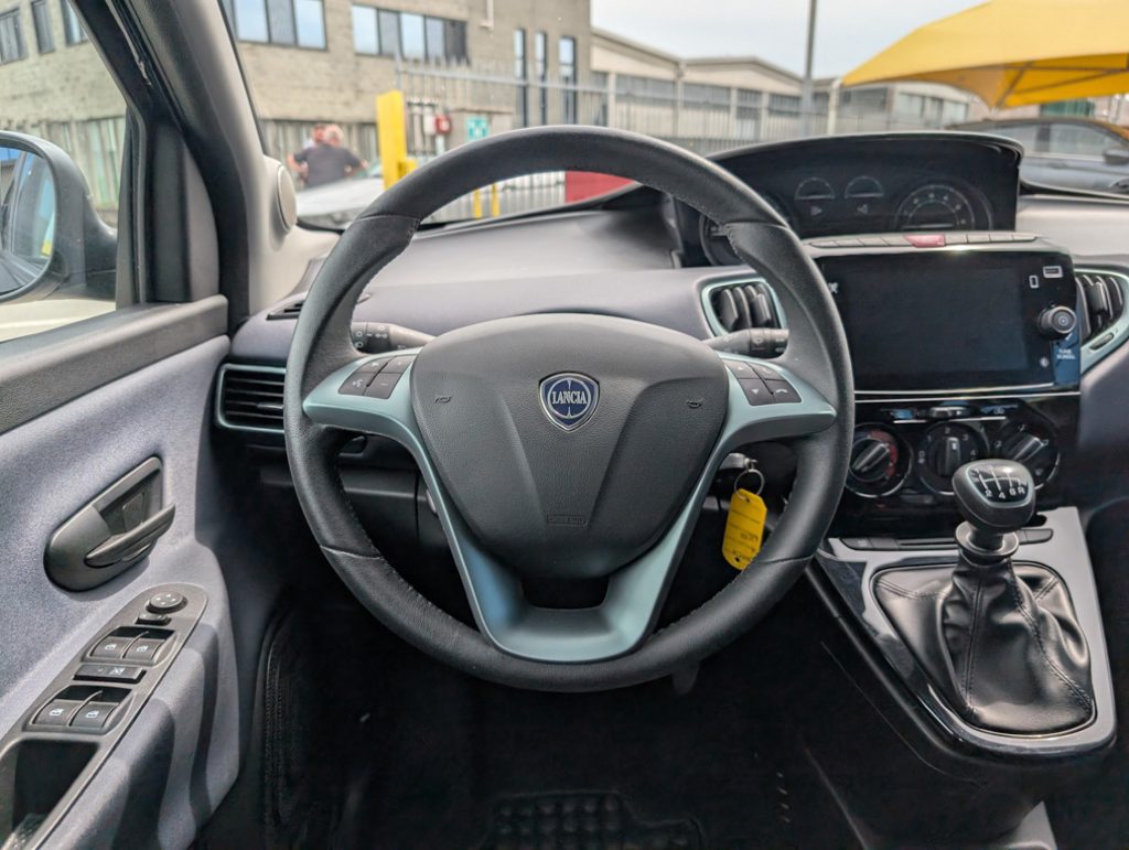 LANCIA Ypsilon 1.0 FireFly 5p S&S Hybrid Platino OK NEOPATENTATI - 11