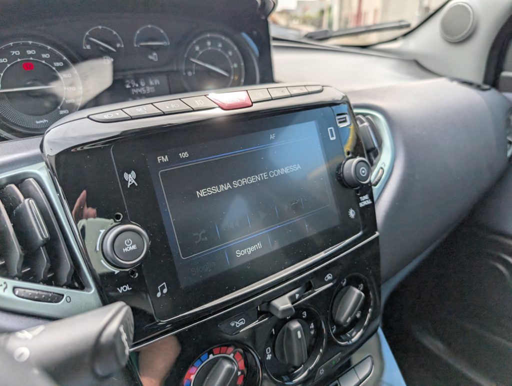 LANCIA Ypsilon 1.0 FireFly 5p S&S Hybrid Platino OK NEOPATENTATI - 17