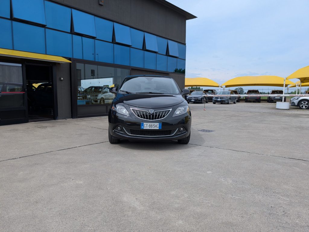 LANCIA Ypsilon 1.0 FireFly 5p S&S Hybrid Platino OK NEOPATENTATI - 20