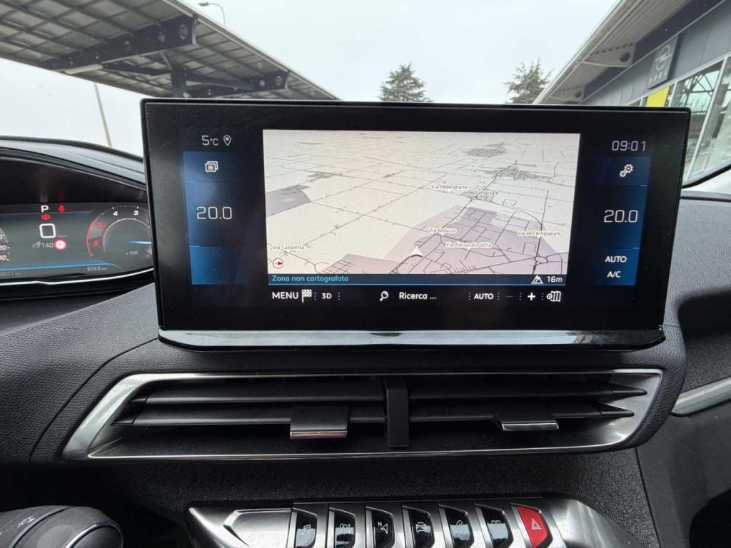 PEUGEOT 3008 BlueHDi 130 S&S EAT8 Allure - 17