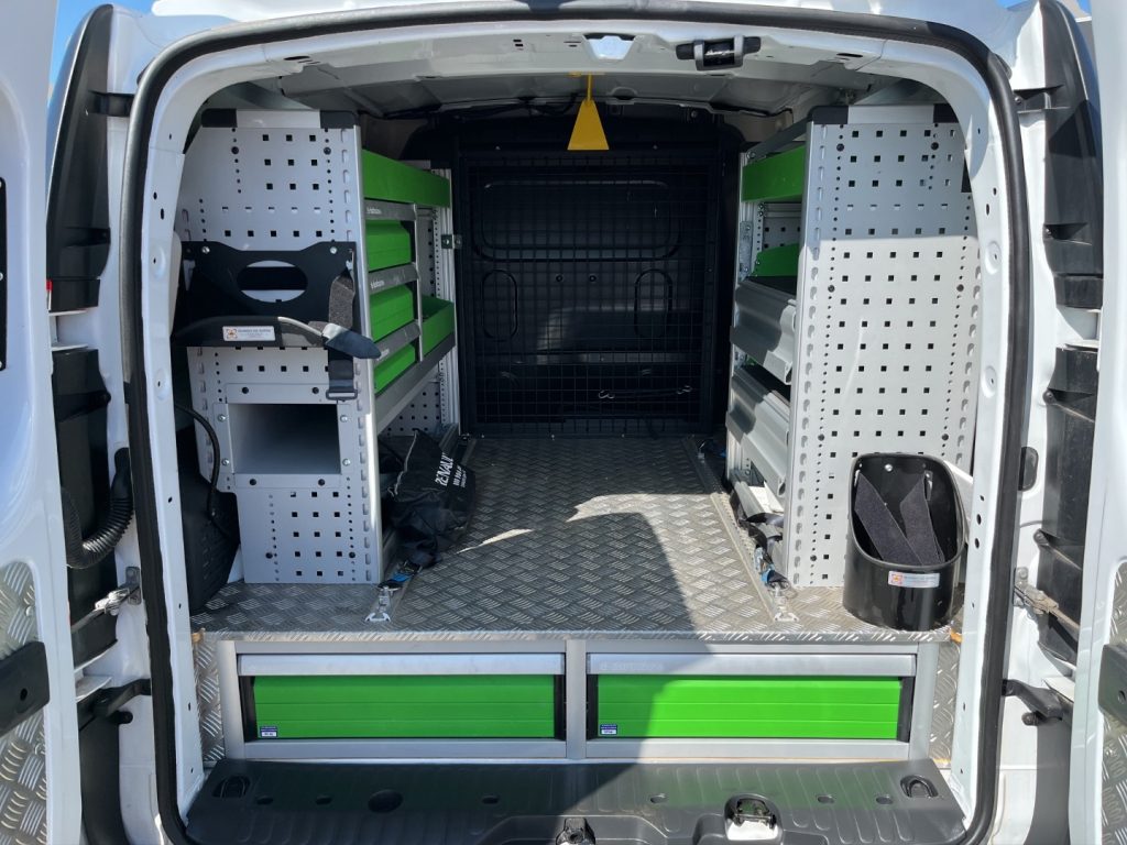 RENAULT Kangoo Z.E. 44KW ALLESTITO - 14