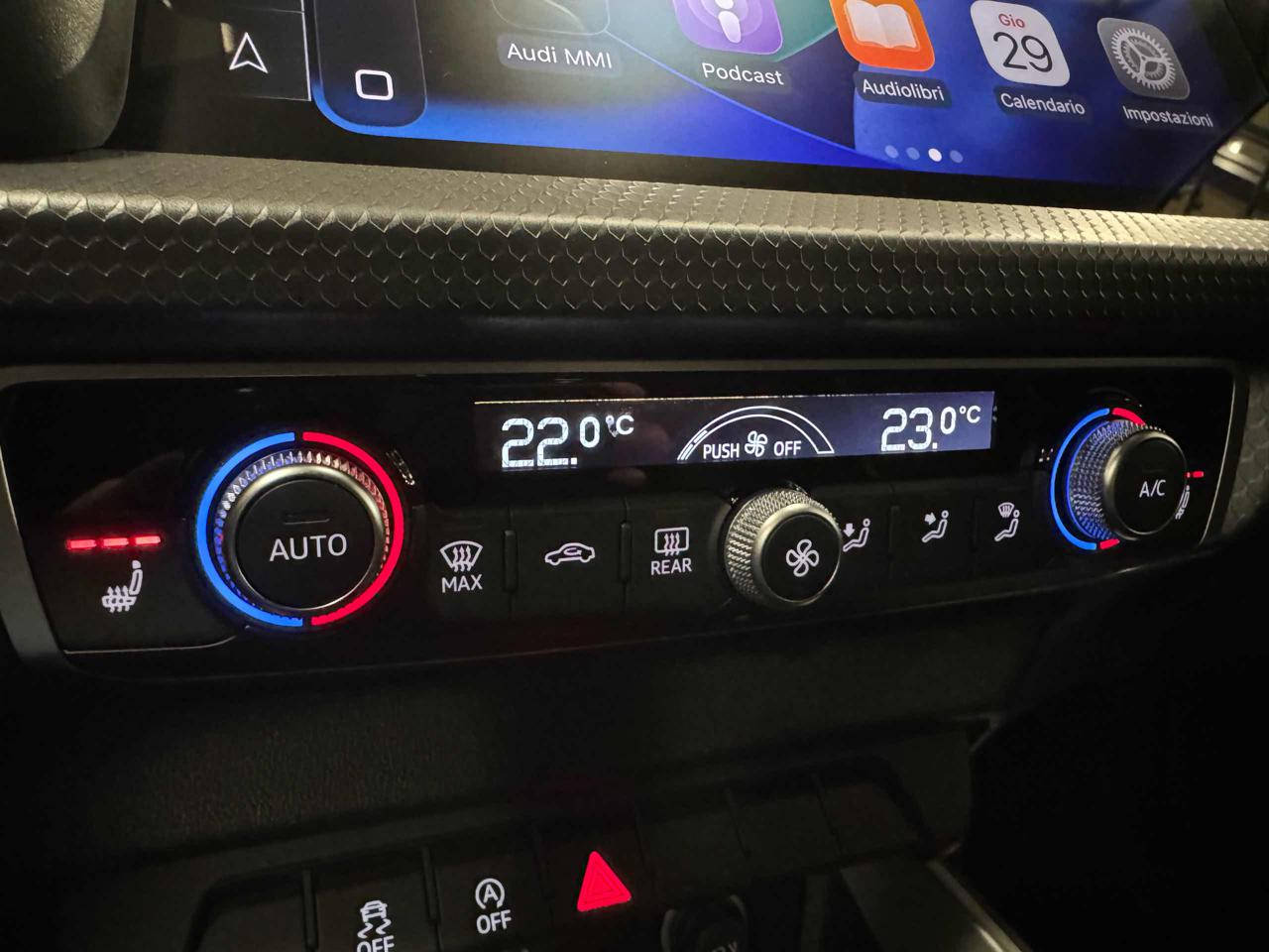 AUDI A1 allstreet 30 TFSI Business - 8