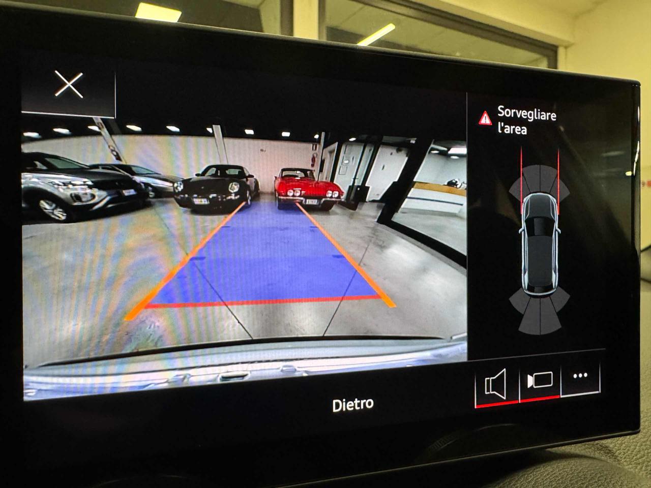 AUDI Q2 30 TDI S line Interiors Km 2067 - 14