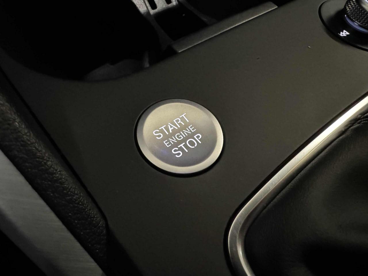 AUDI Q2 30 TDI S line Interiors Km 2067 - 21