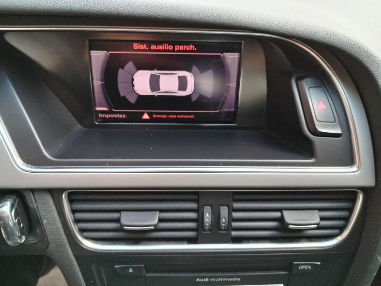 AUDI A5 2.0 TDI 170 cv. Ambiente 6M. - 9