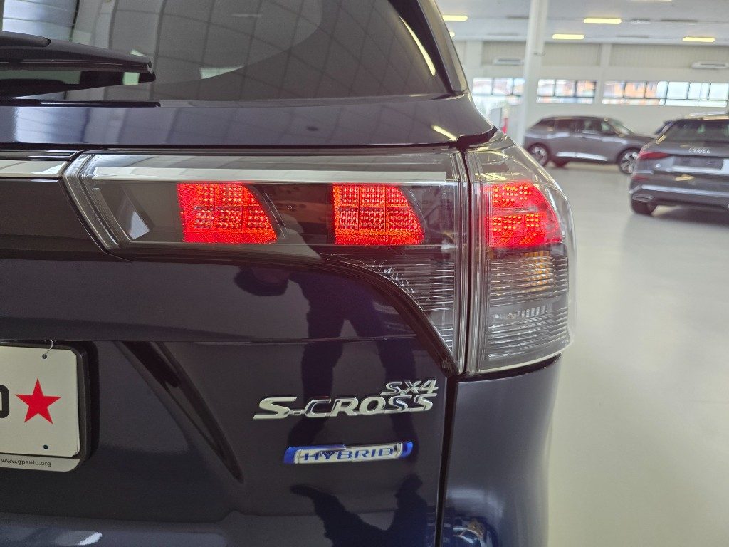 SUZUKI S-Cross 1.4 Hybrid Top+ - 30