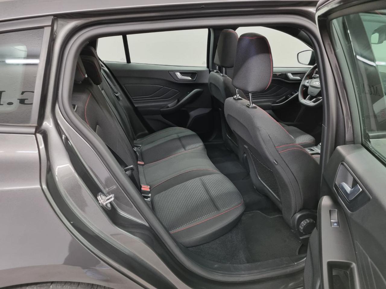 FORD Focus 1.0 EcoBoost Hybrid 155 CV Powershift SW ST-line - 27