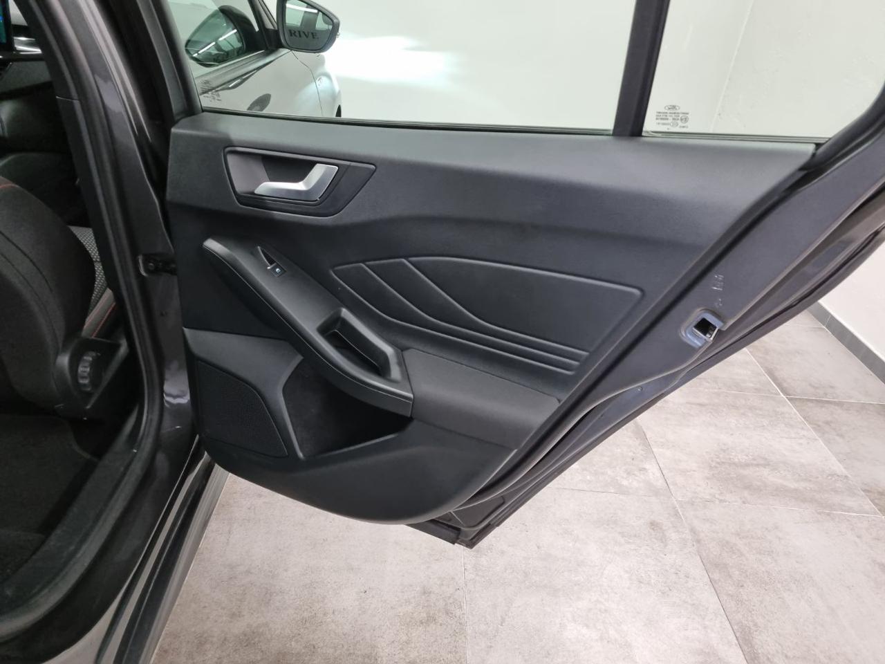 FORD Focus 1.0 EcoBoost Hybrid 155 CV Powershift SW ST-line - 28