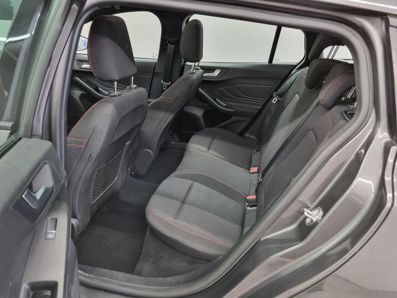 FORD Focus 1.0 EcoBoost Hybrid 155 CV Powershift SW ST-line - 13