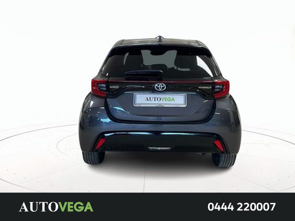 TOYOTA Yaris 1.5h lounge - 5