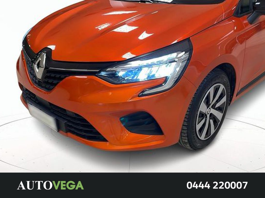 RENAULT Clio 1.6 e-tech hybrid business 140cv auto - 19