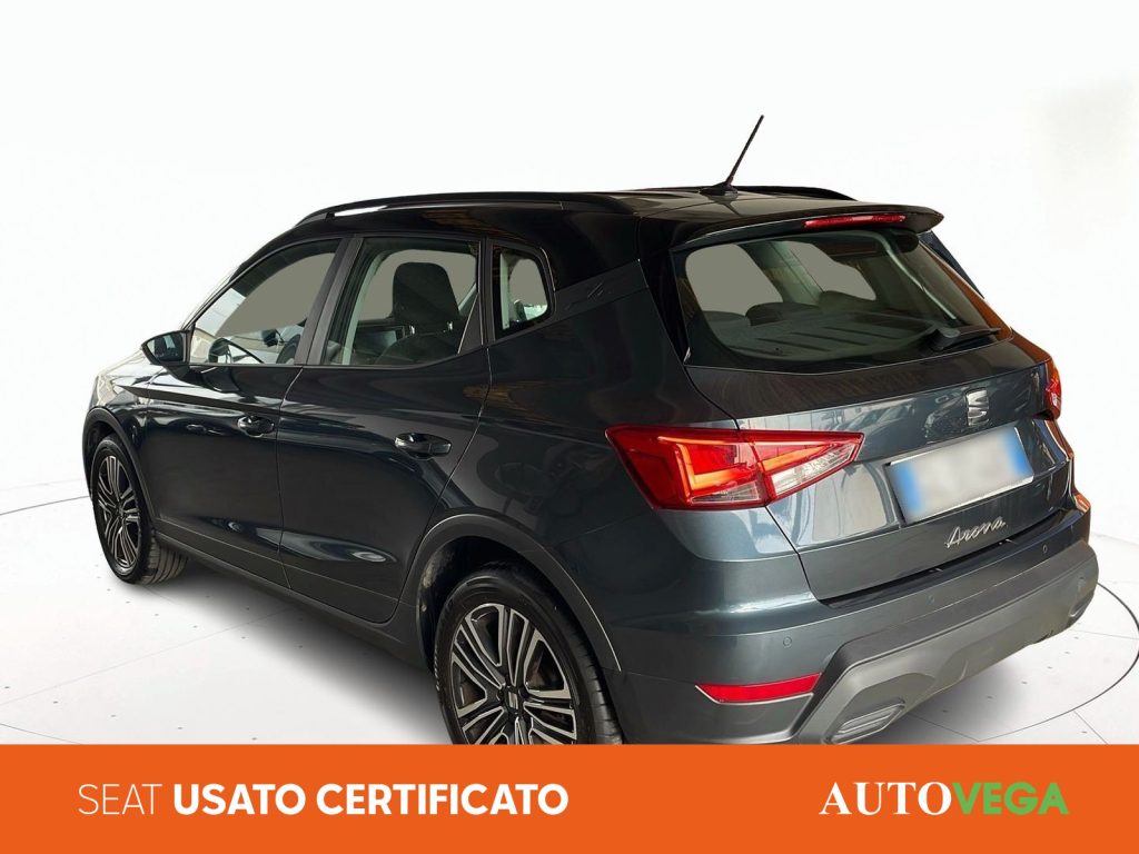 SEAT Arona 1.0 ecotsi style 110cv - 4