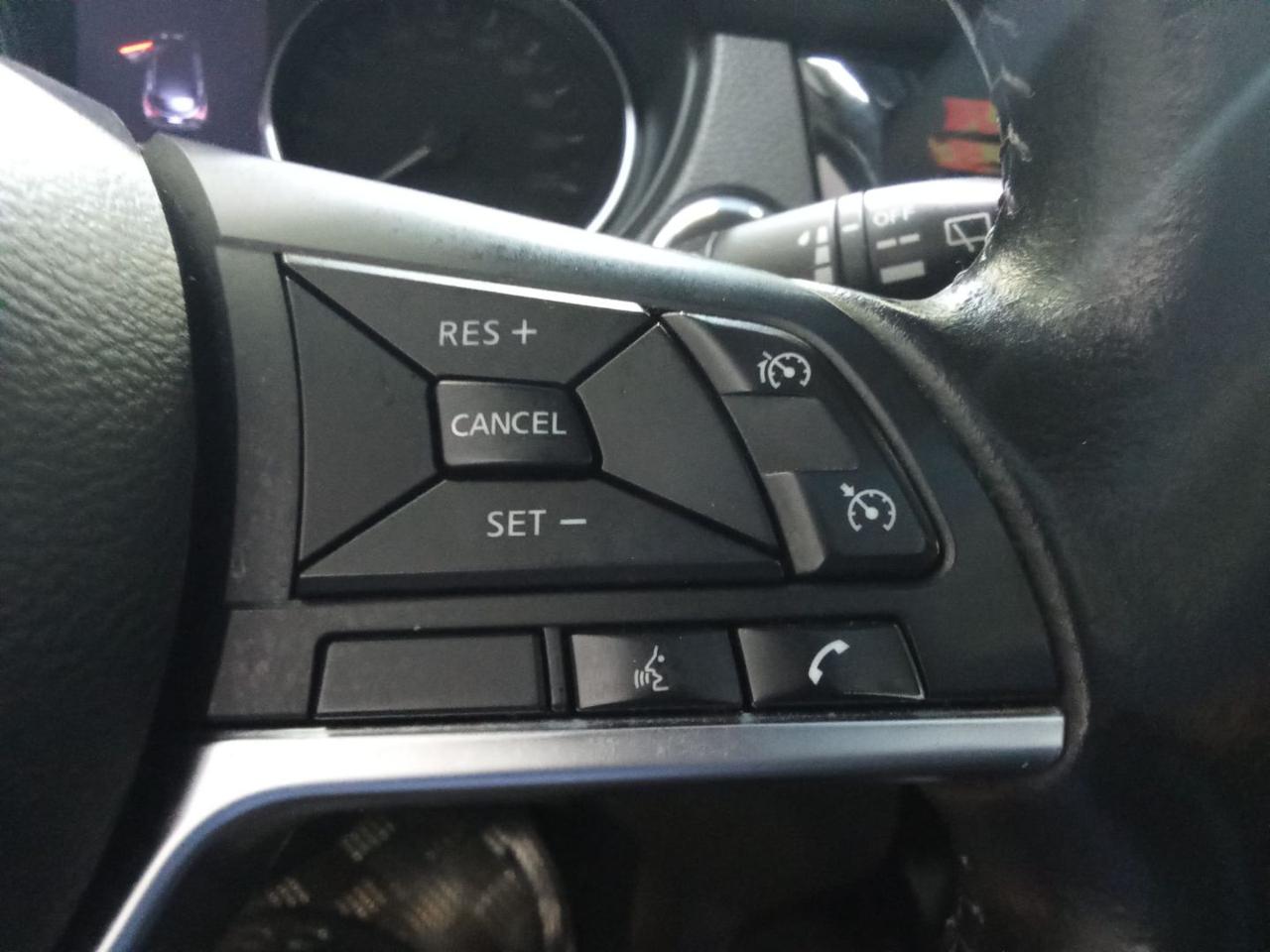 NISSAN Qashqai 1.3 DIG-T 140 CV N-Connecta - 11