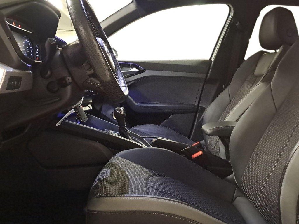 AUDI A1 SPB 35 TFSI S-tronic S-line edition - 9