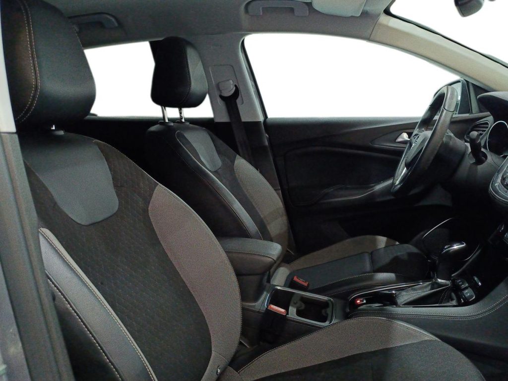 OPEL Grandland X 1.5 diesel Ecotec Start&Stop aut. Innovation - 10