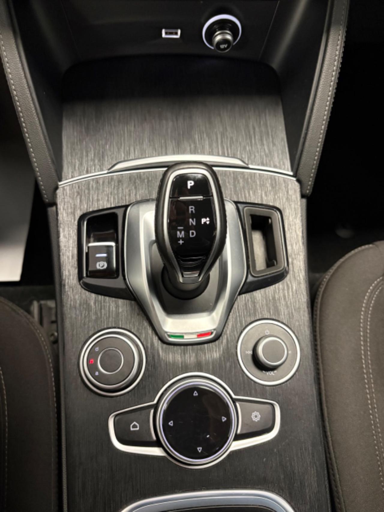 ALFA ROMEO Stelvio 2.2 Turbodiesel 160 CV AT8 RWD Business - 12