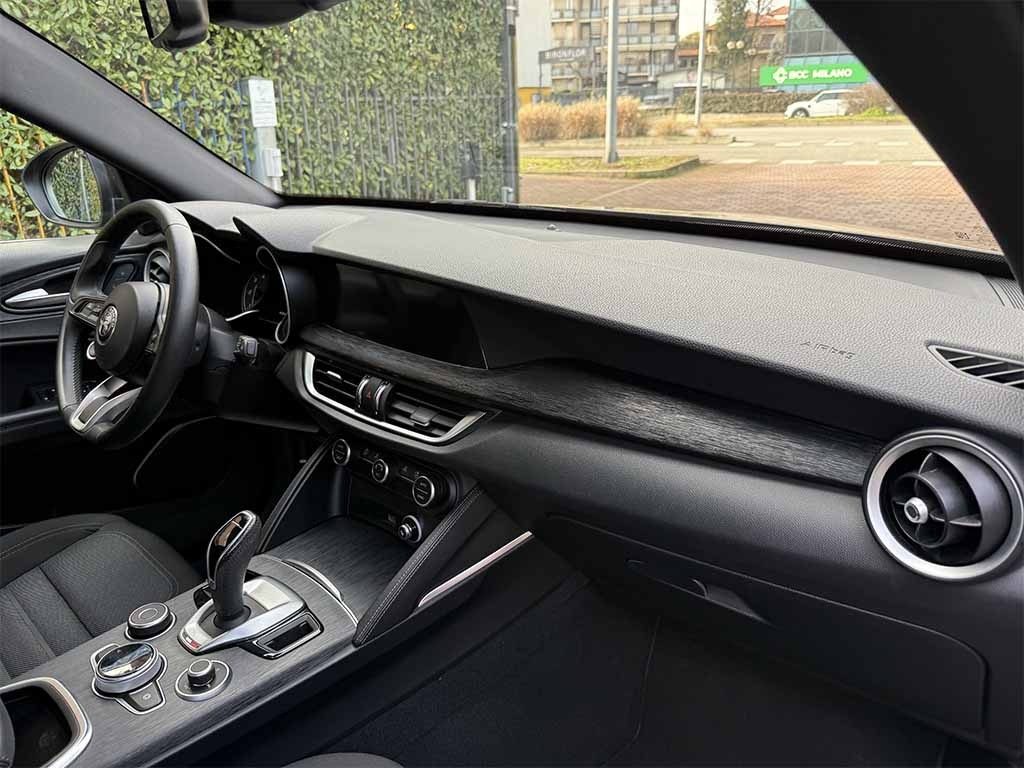 ALFA ROMEO Stelvio Super Business Q4 TELECAMERA POST. IVA ESPOSTA - 25
