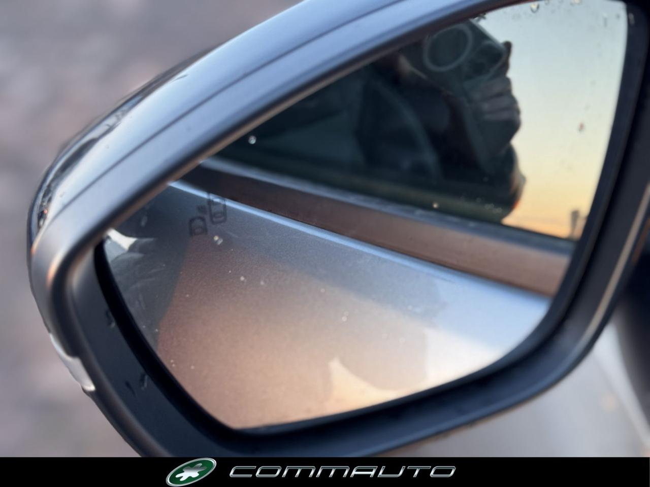 JEEP Avenger 1.2 Turbo 110 CV MHEV Summit - 11