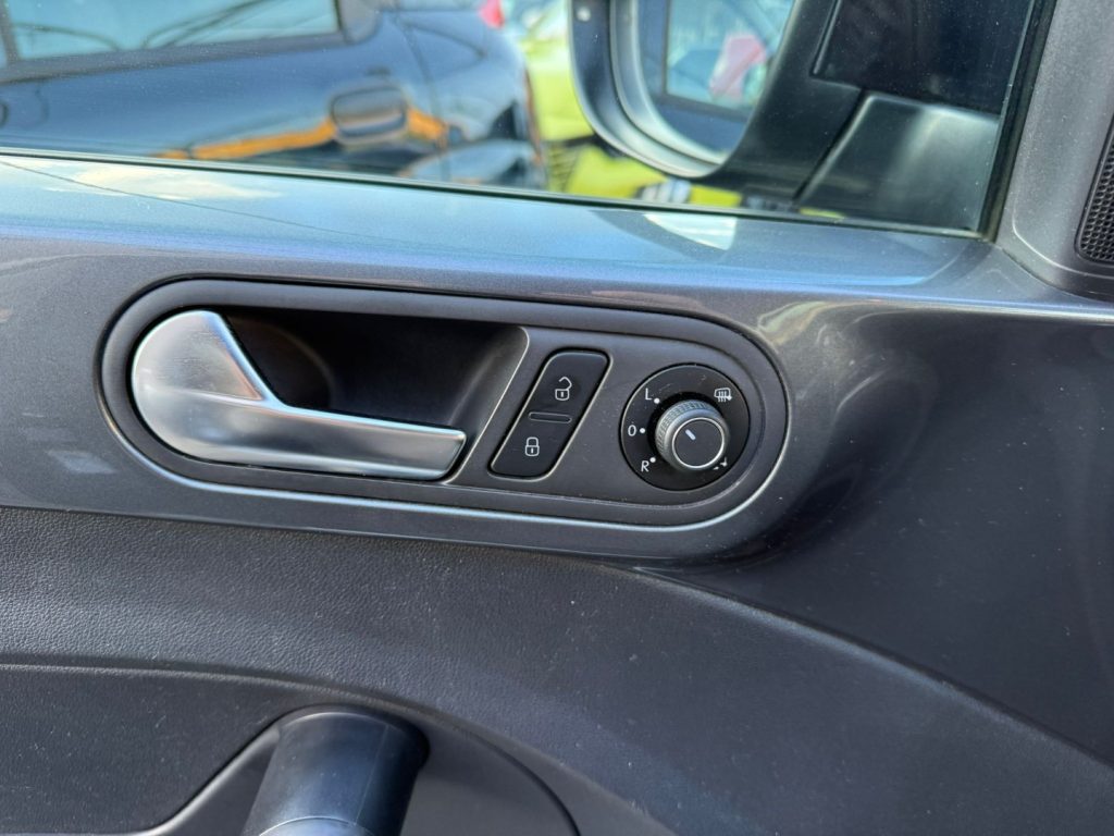 VOLKSWAGEN Maggiolino 1.2 TSI Design BlueMotion Technology - 19