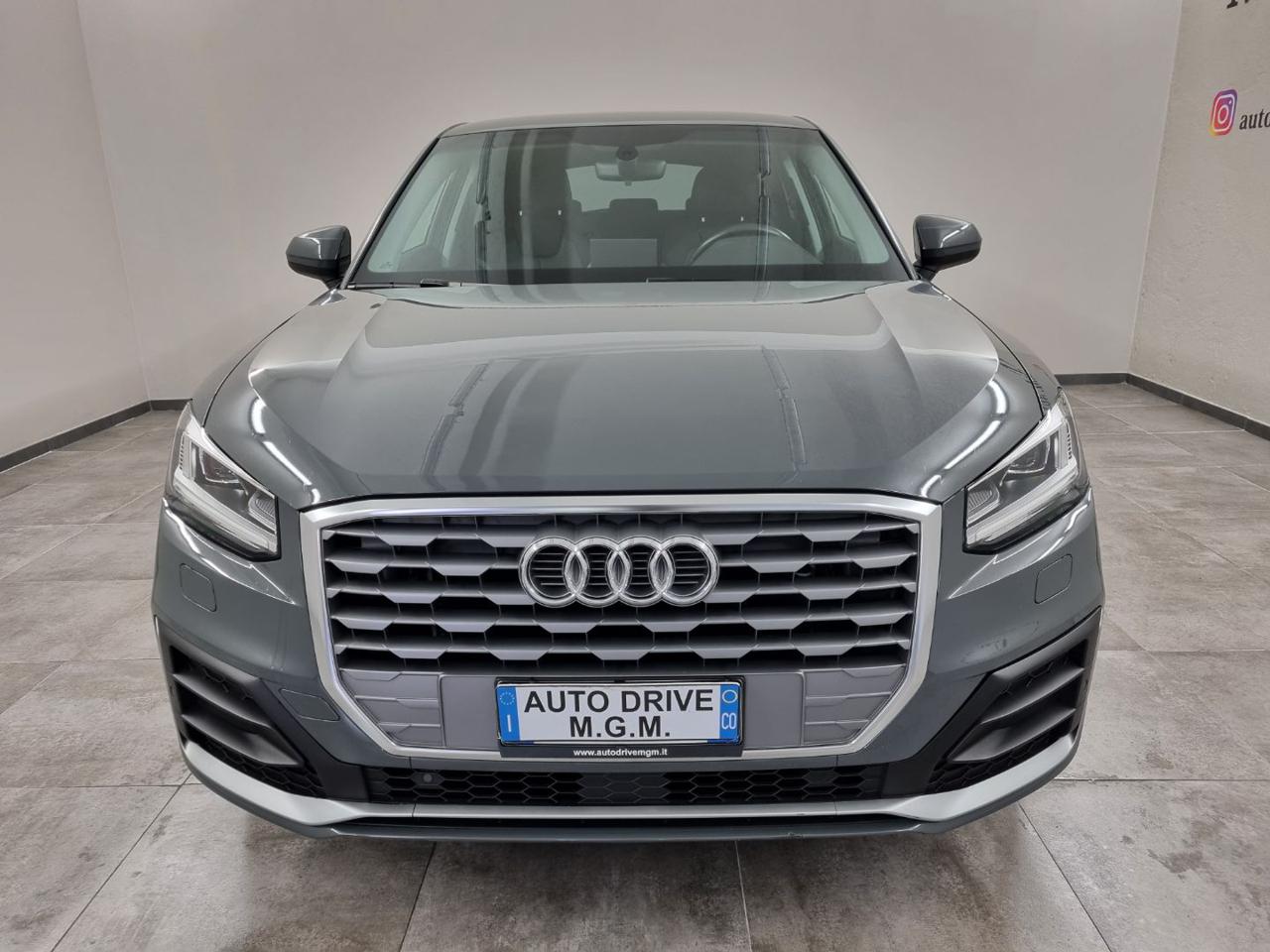AUDI Q2 35 TFSI S tronic Identity Black - 5