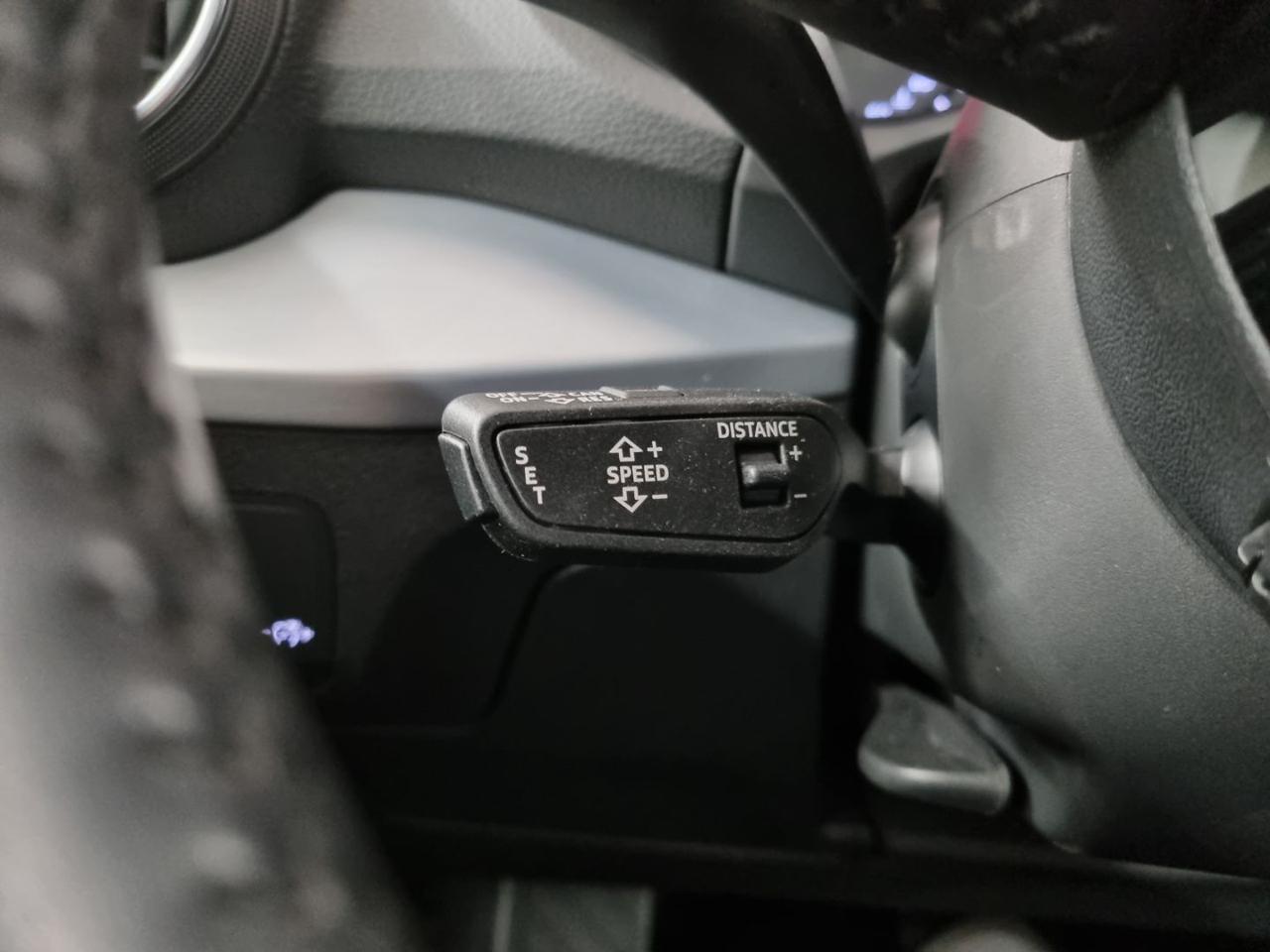 AUDI Q2 35 TFSI S tronic Identity Black - 34