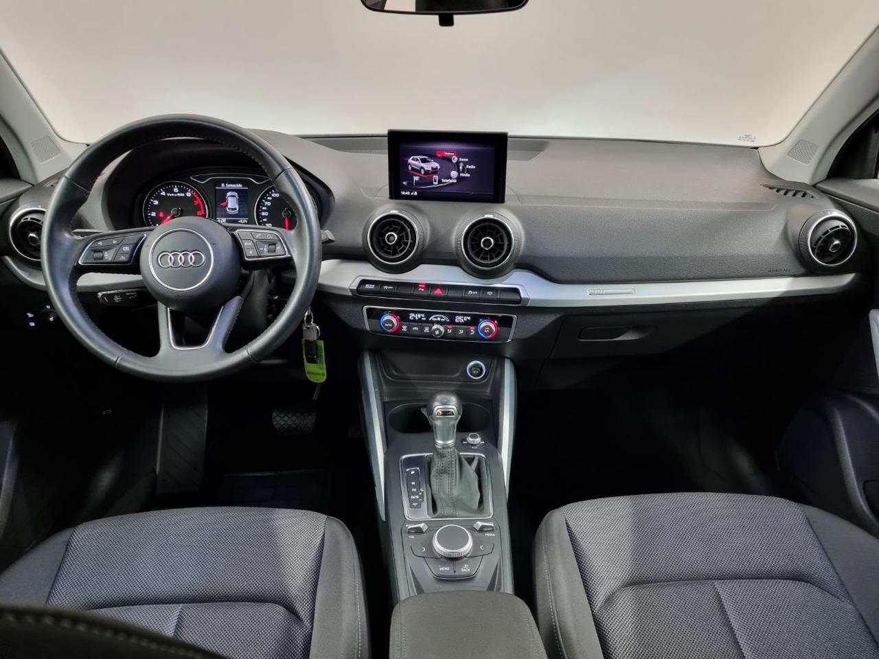 AUDI Q2 35 TFSI S tronic Identity Black - 6