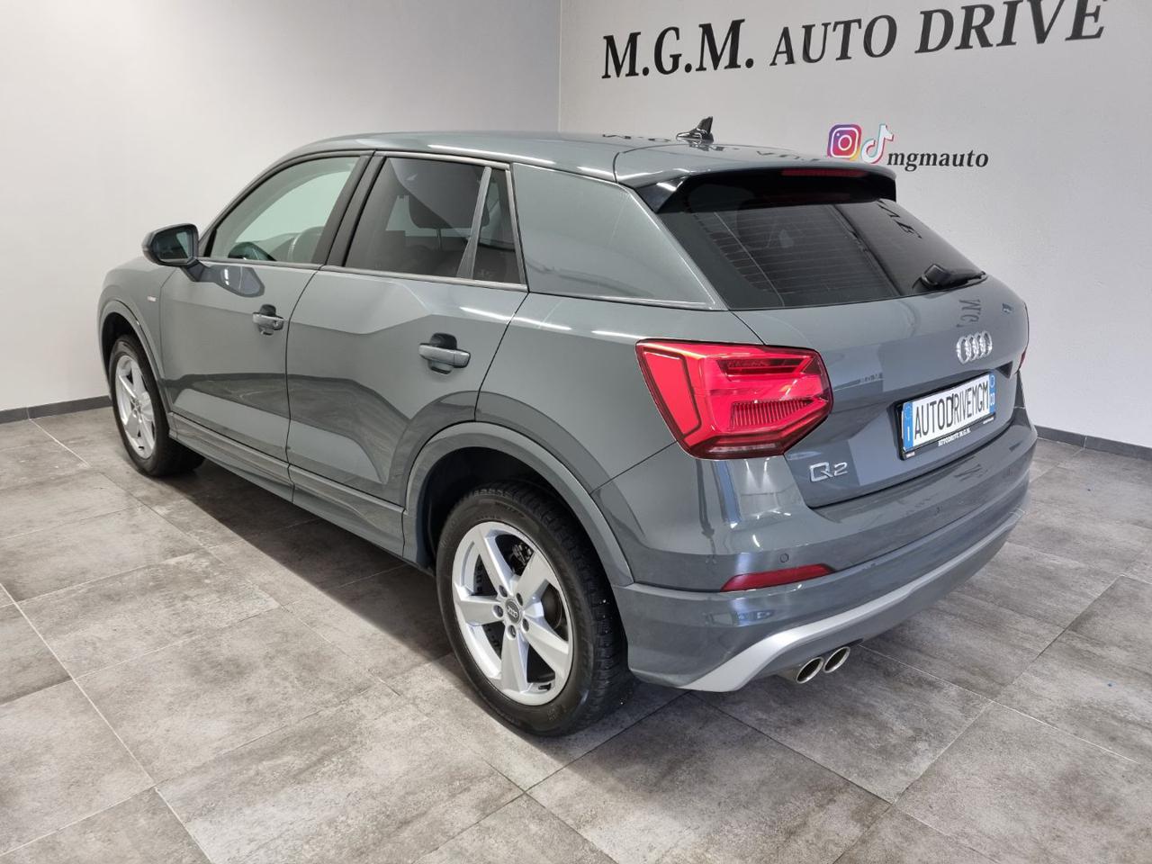 AUDI Q2 35 TFSI S tronic Identity Black - 19