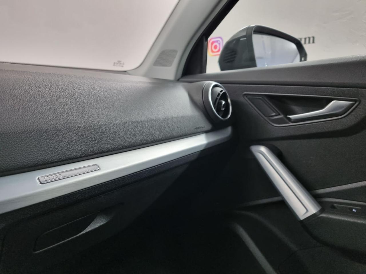 AUDI Q2 35 TFSI S tronic Identity Black - 33