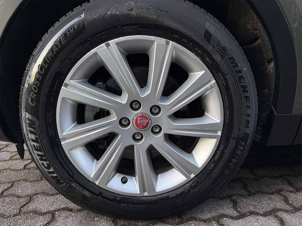 JAGUAR E-Pace 2.0d i4 SE awd TELECAMERA POST. APPLE CARPLAY - 10