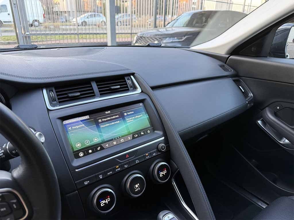 JAGUAR E-Pace 2.0d i4 SE awd TELECAMERA POST. APPLE CARPLAY - 16