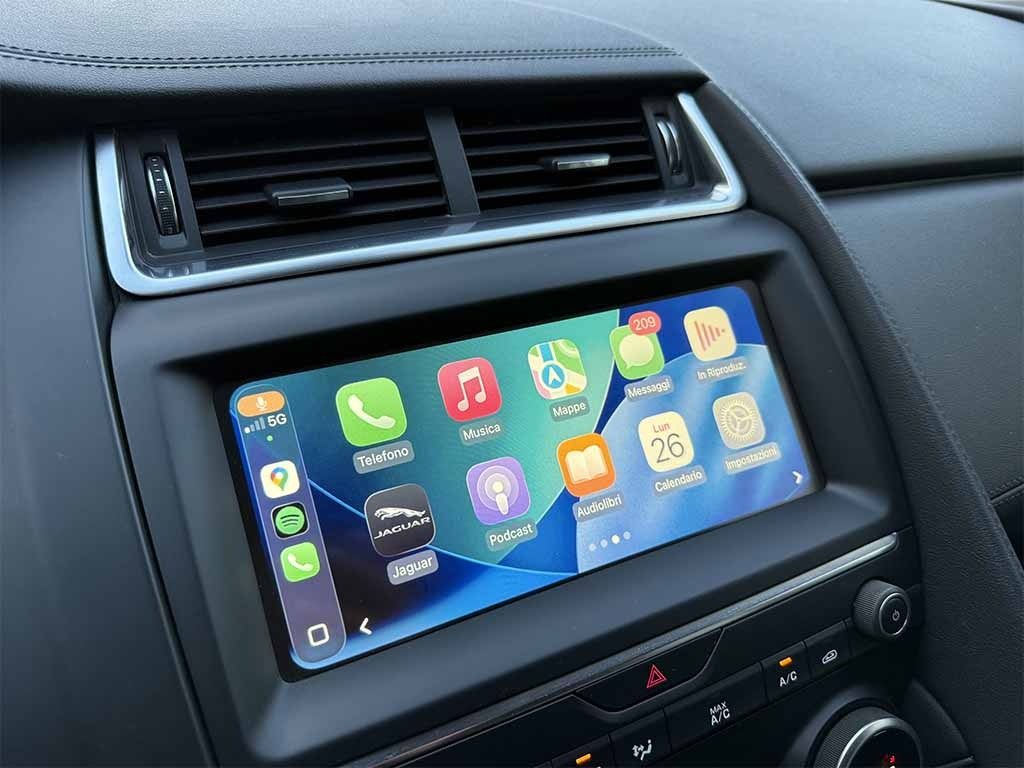 JAGUAR E-Pace 2.0d i4 SE awd TELECAMERA POST. APPLE CARPLAY - 21