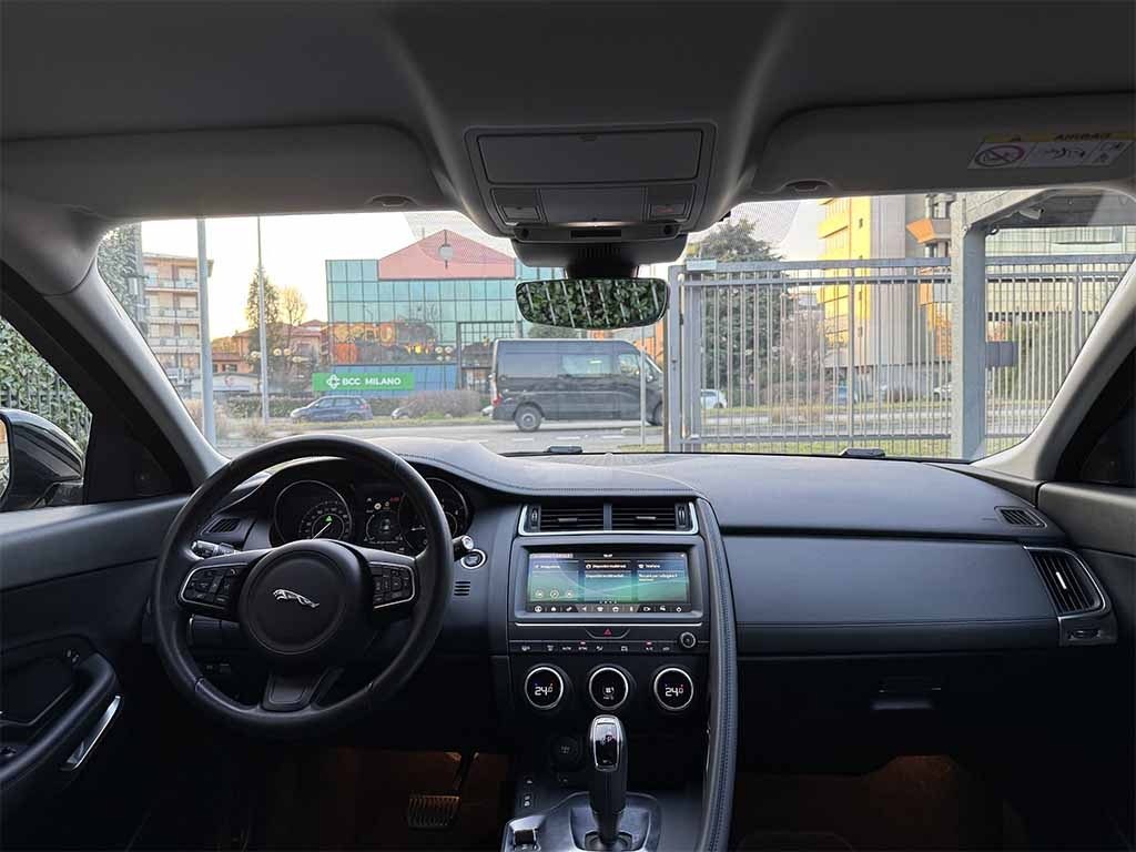 JAGUAR E-Pace 2.0d i4 SE awd TELECAMERA POST. APPLE CARPLAY - 30